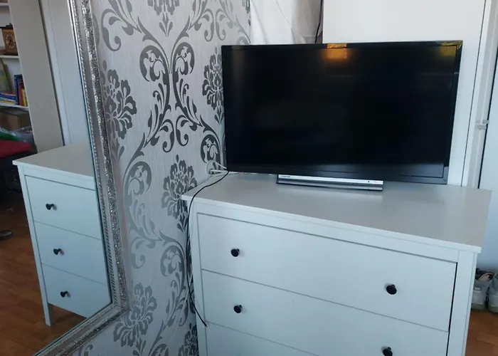 Kleines In Einer Mit Gemeinsamen Bad Und Kueche Homestay